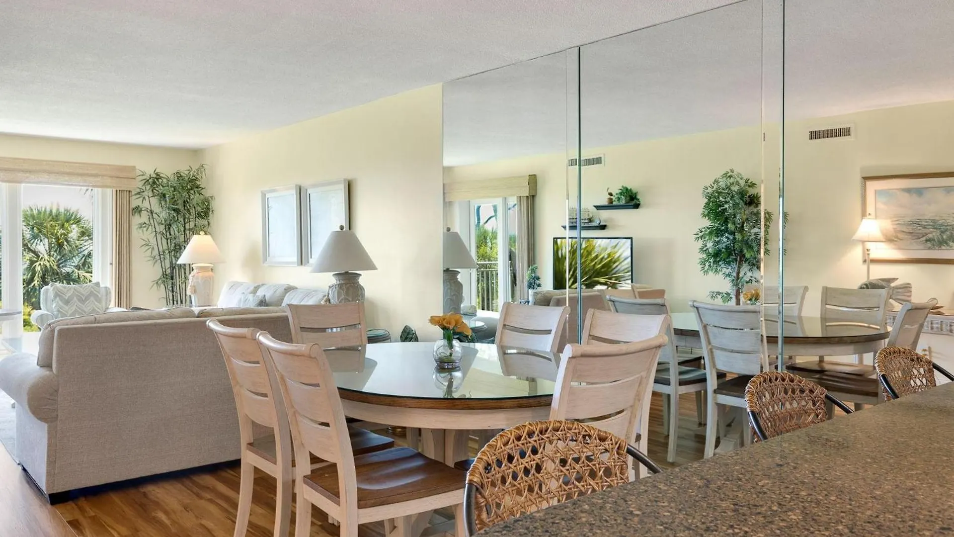 Shorewood 203 *