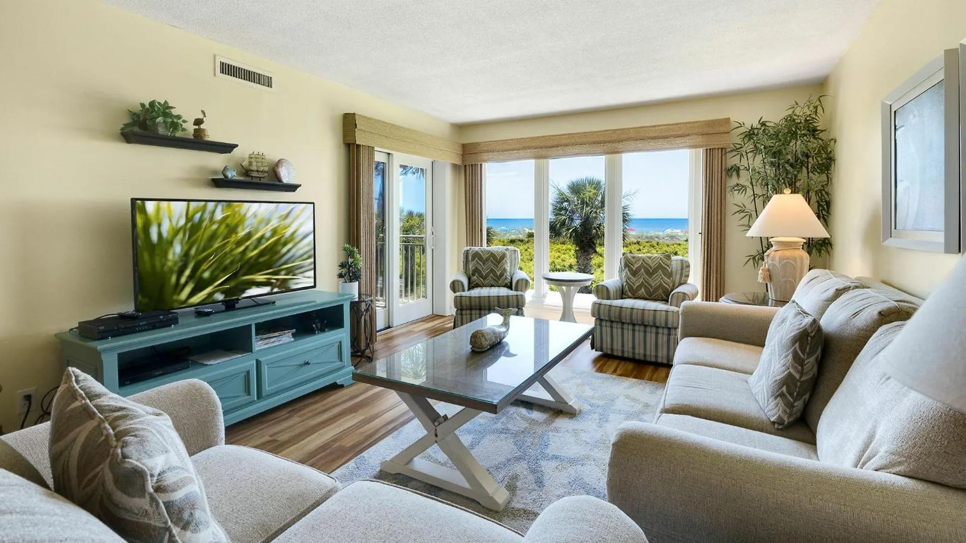 Shorewood 203 Villa