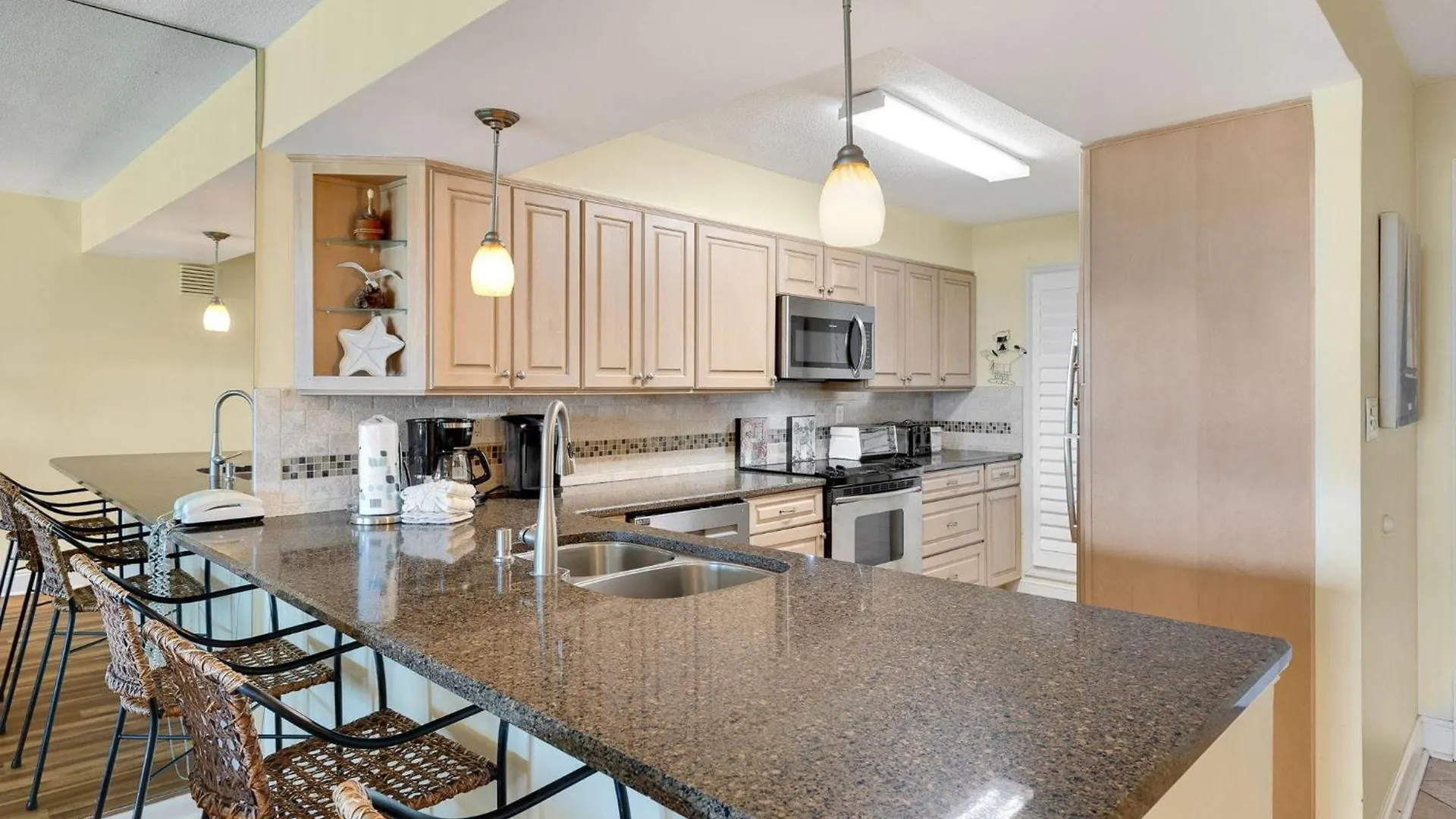Shorewood 203