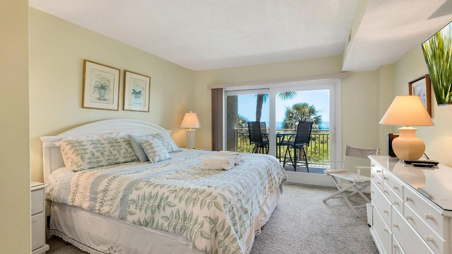 Shorewood 203 Villa