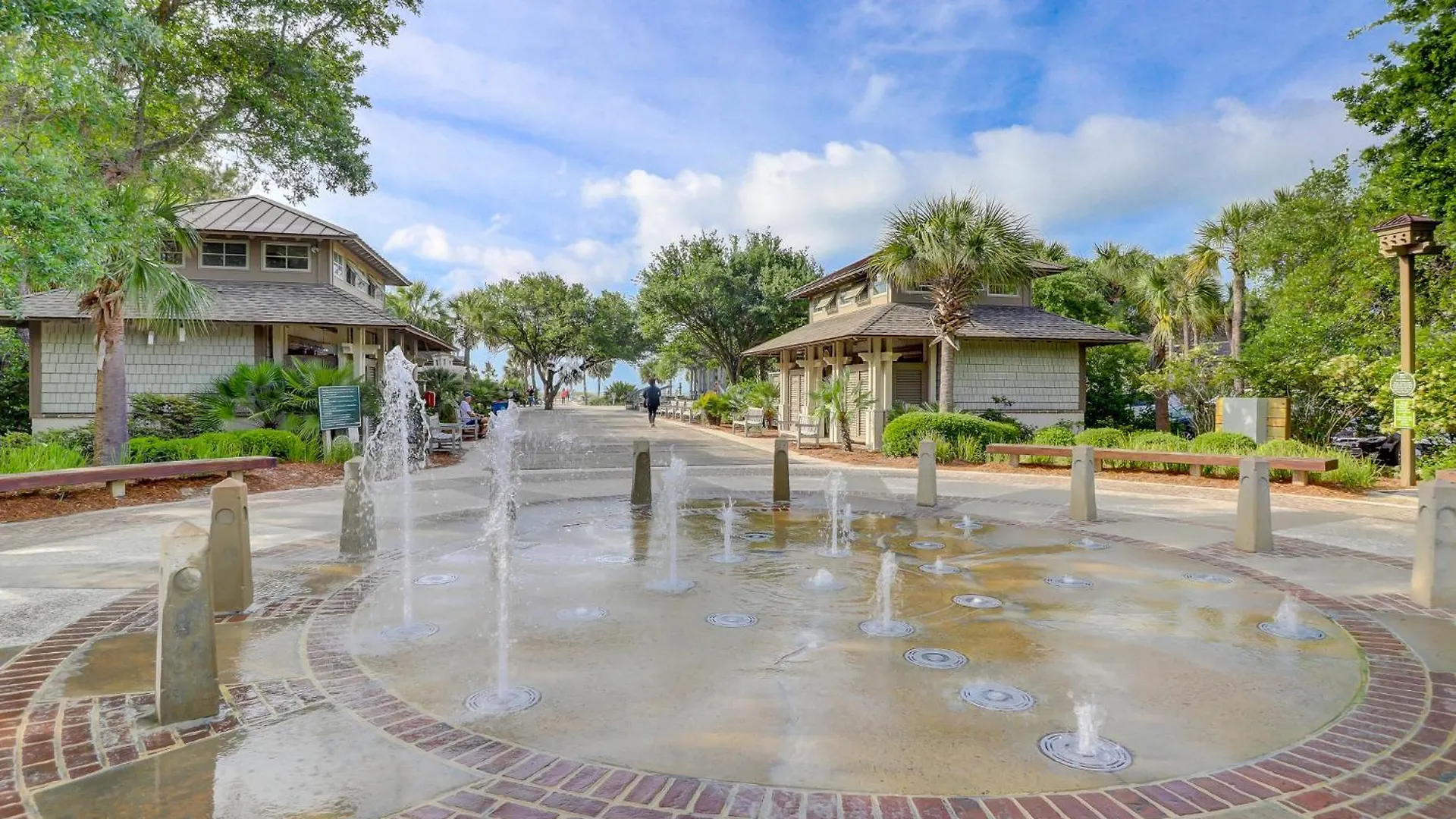 Villa Breakers 207