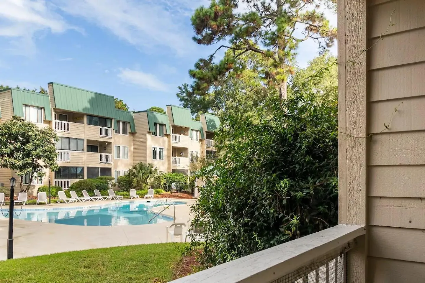 Apartment Dreamy Hhi Retreat With Pool, Gym Hilton Head Island