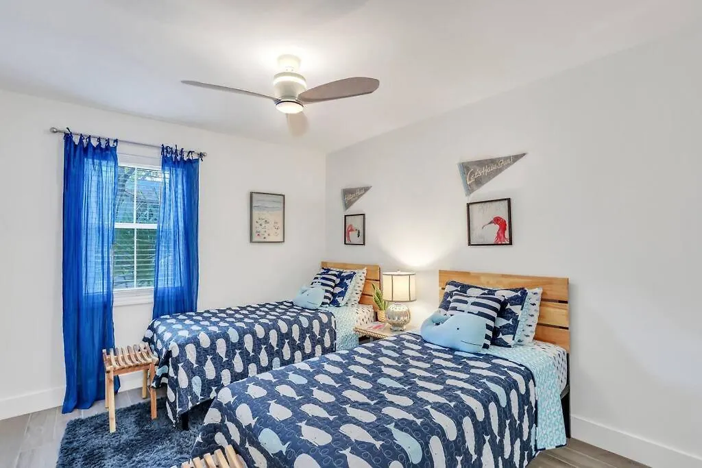 Charming 3br 2 Bath With Hot Tub! * Hilton Head Island