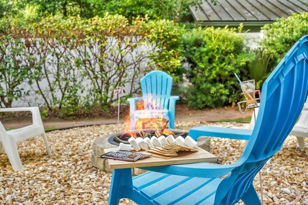 Charming 3br 2 Bath With Hot Tub! Holiday home *