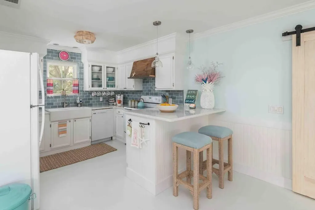 Charming 3br 2 Bath With Hot Tub! Holiday home