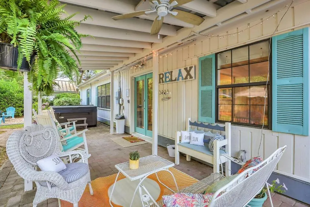 Charming 3br 2 Bath With Hot Tub! Holiday home Hilton Head Island