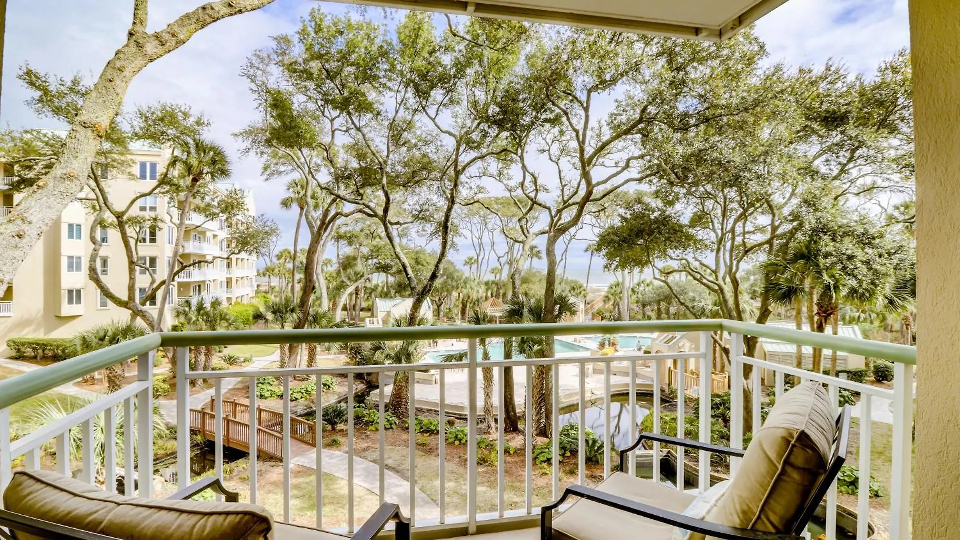 Windsor Place Apartment