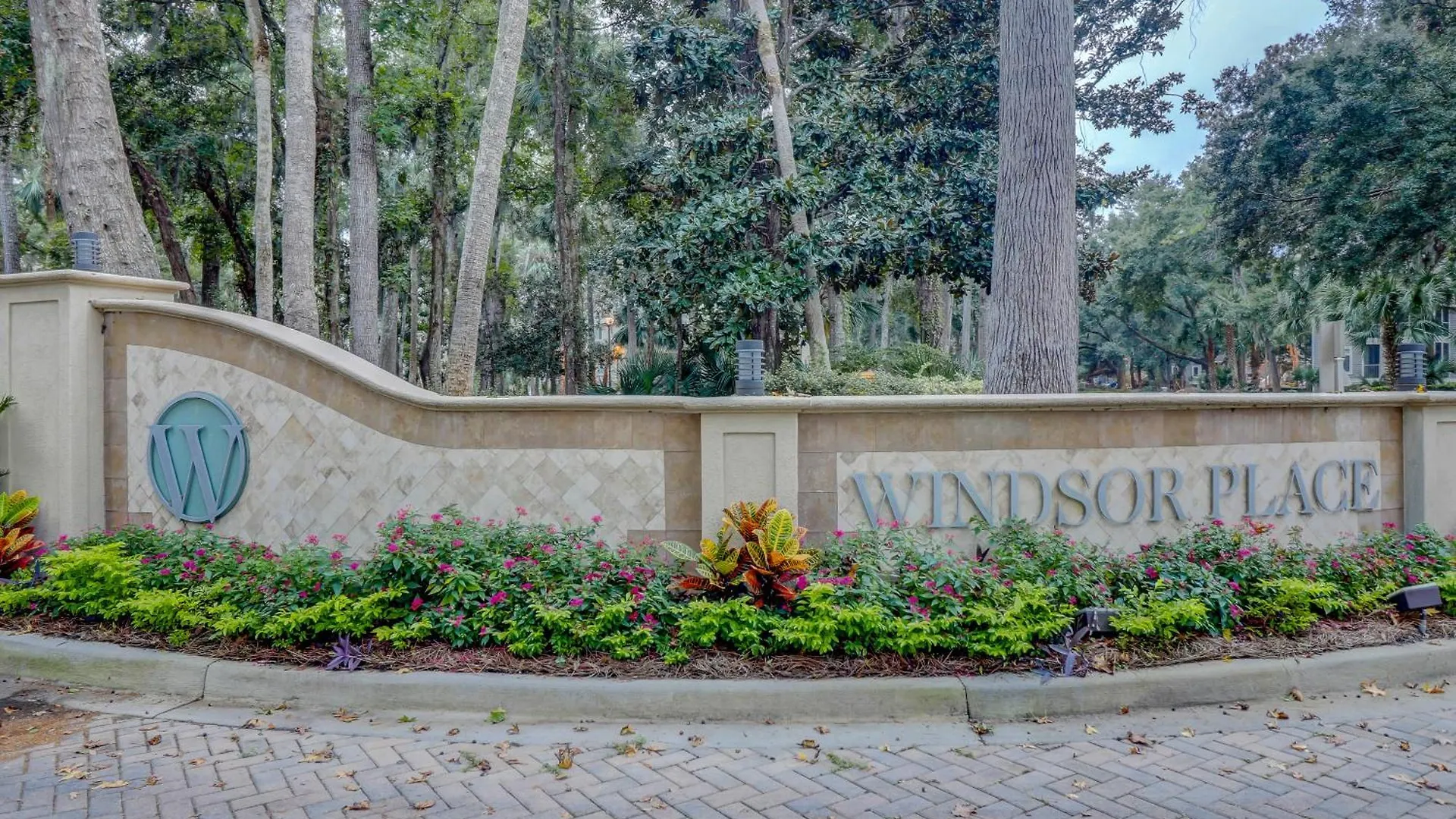 Apartment Windsor Place
