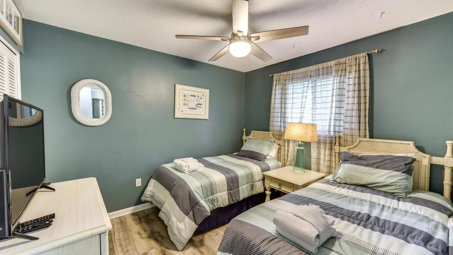 Apartment Hilton Head About Half Mi To Folly Field Beach! *