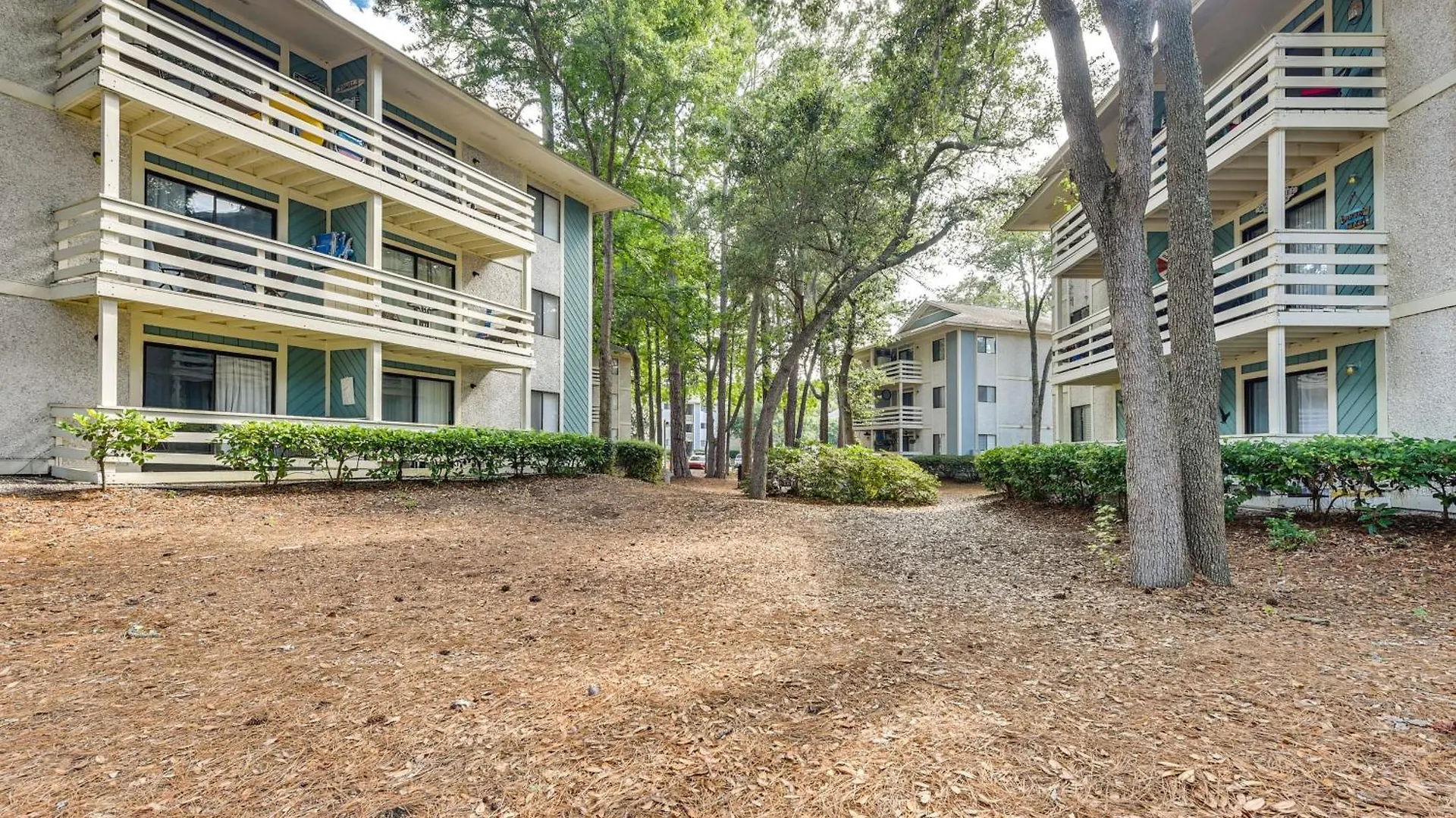 Hilton Head About Half Mi To Folly Field Beach! Apartment Hilton Head Island