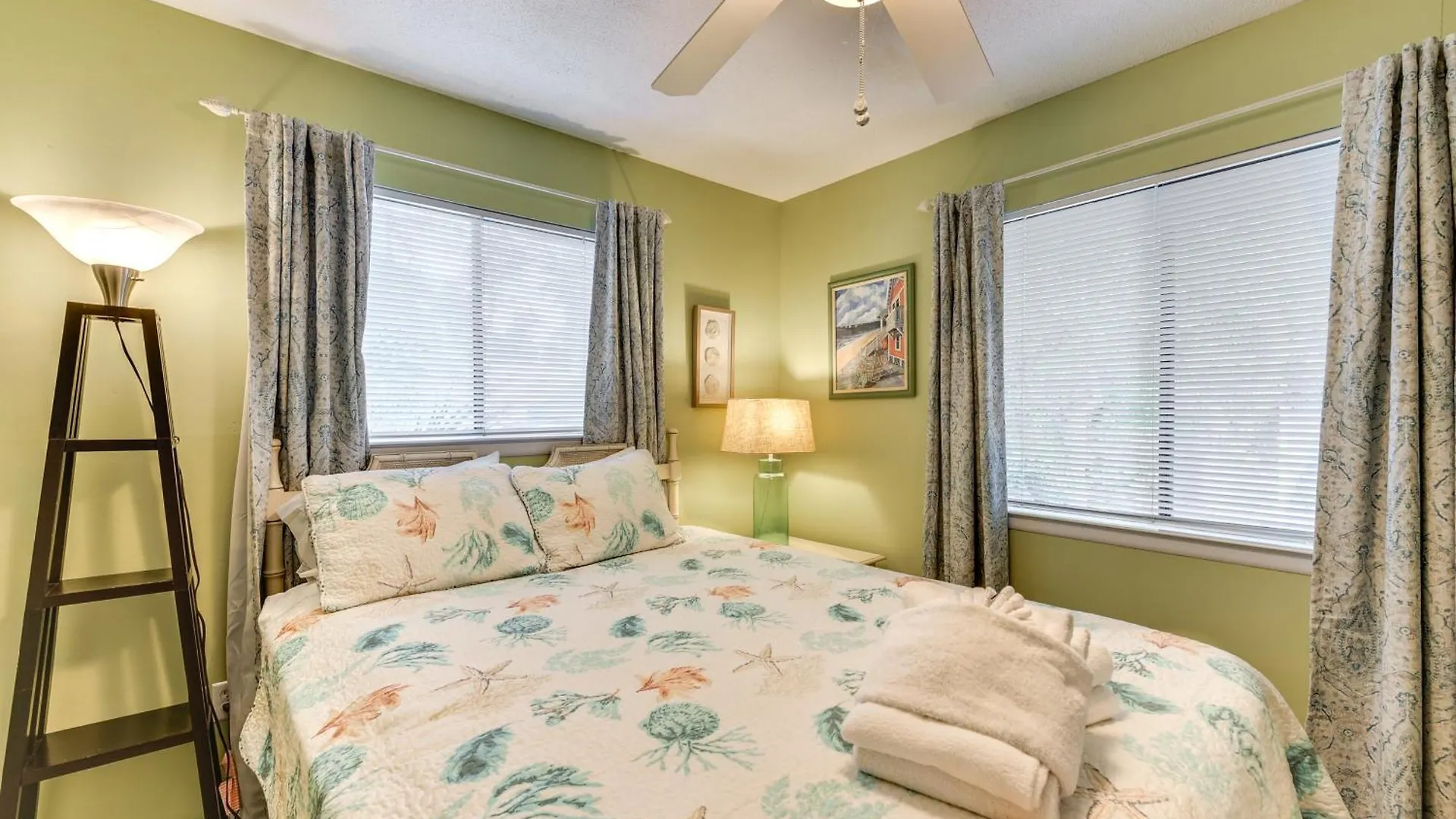 Apartment Hilton Head About Half Mi To Folly Field Beach! Hilton Head Island