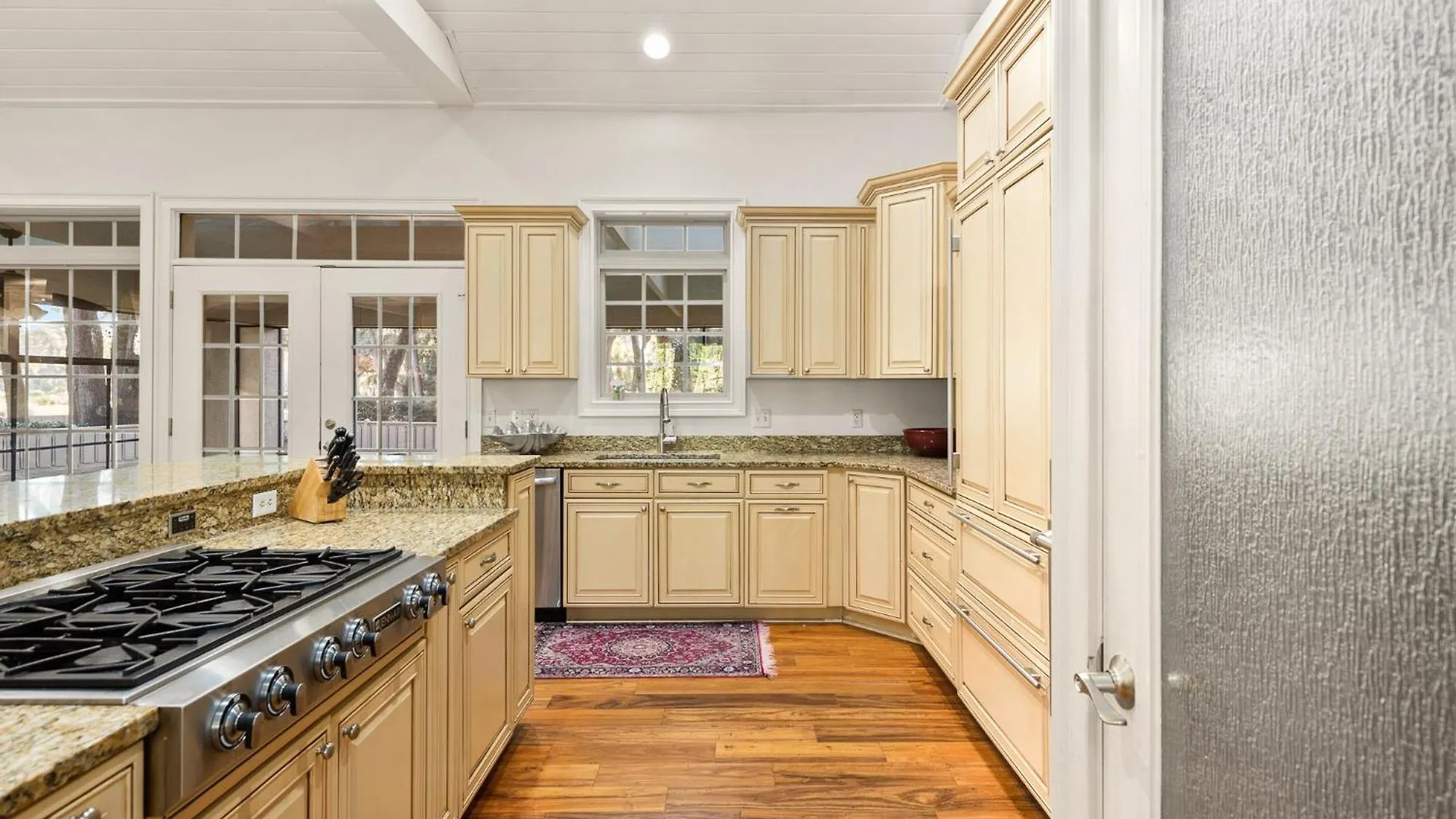 18 Turnberry Lane - Host2coast
