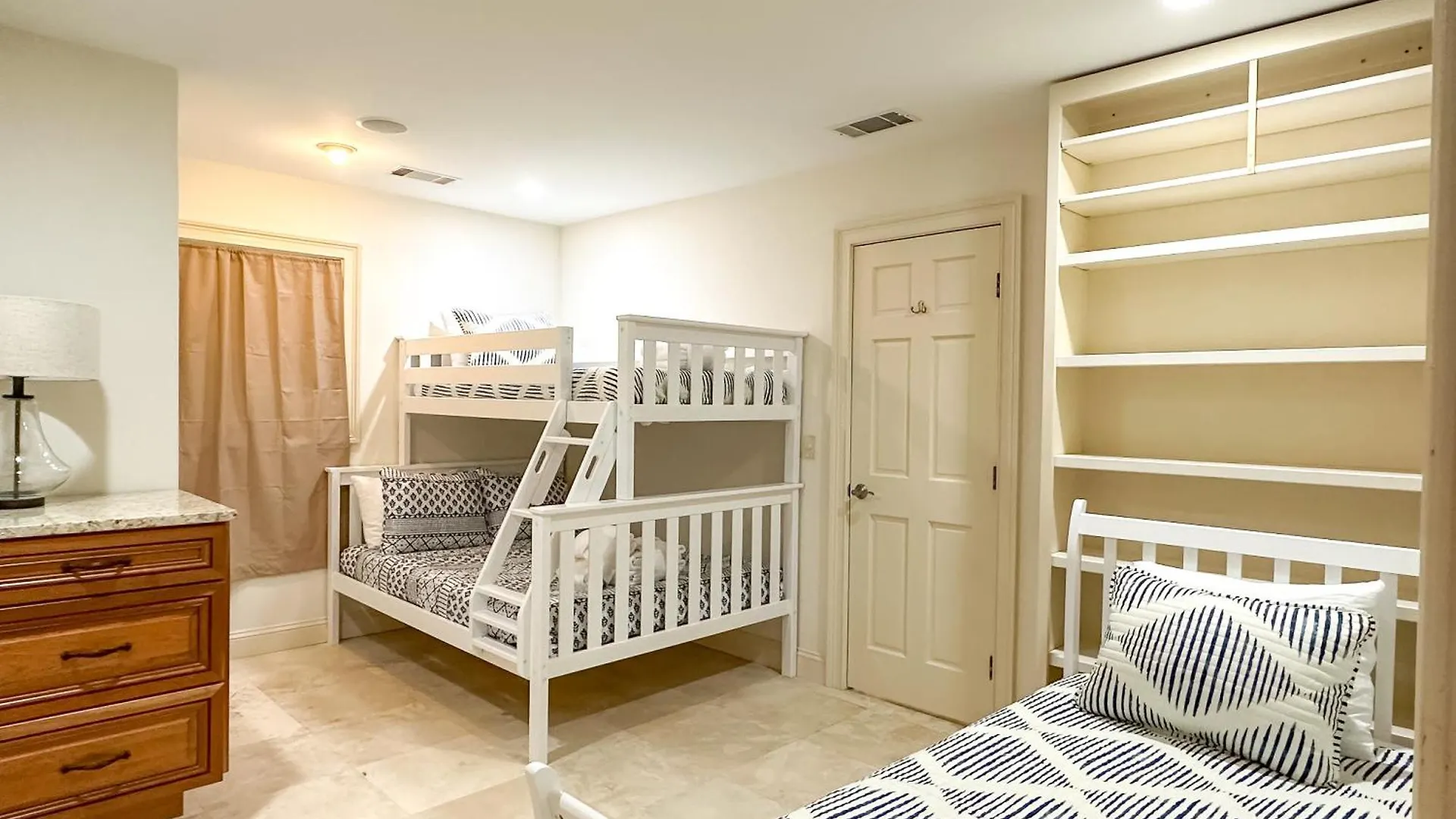 Holiday home 18 Turnberry Lane - Host2coast