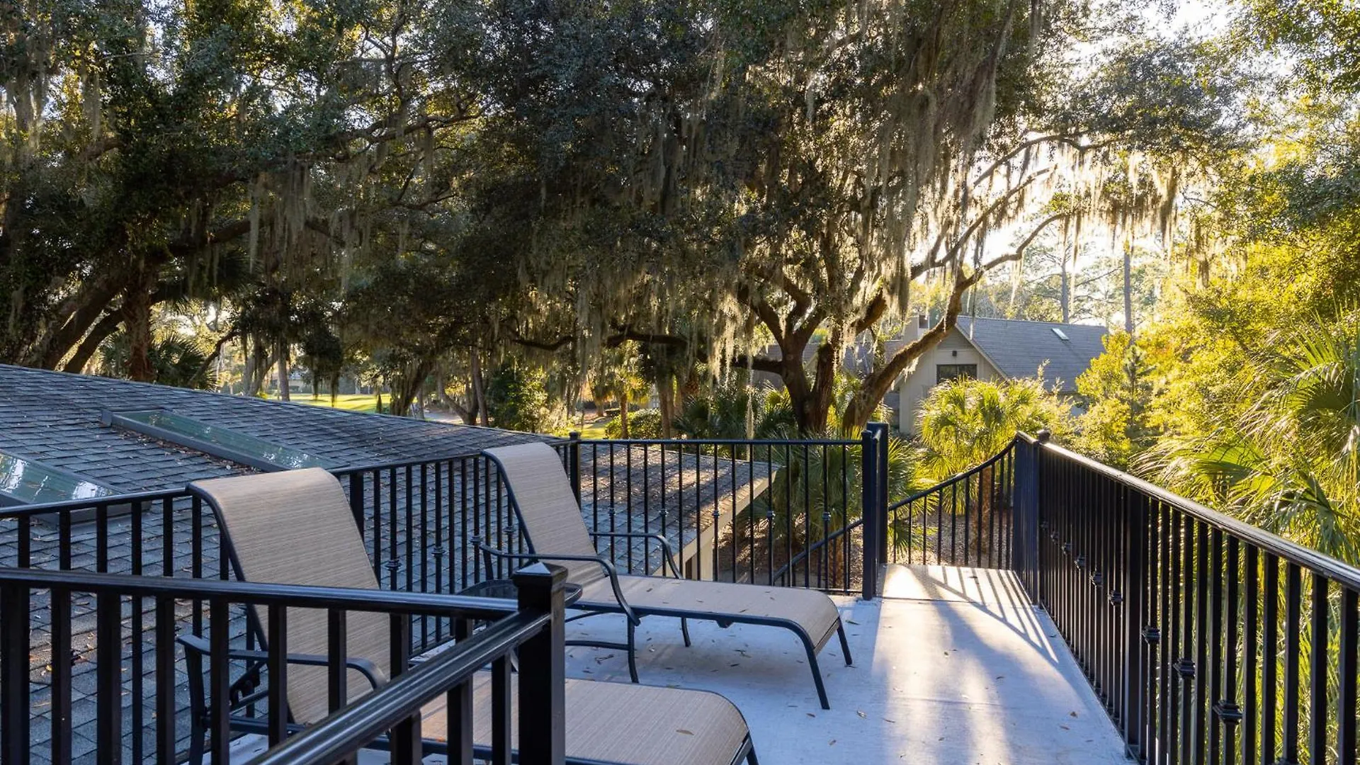18 Turnberry Lane - Host2coast