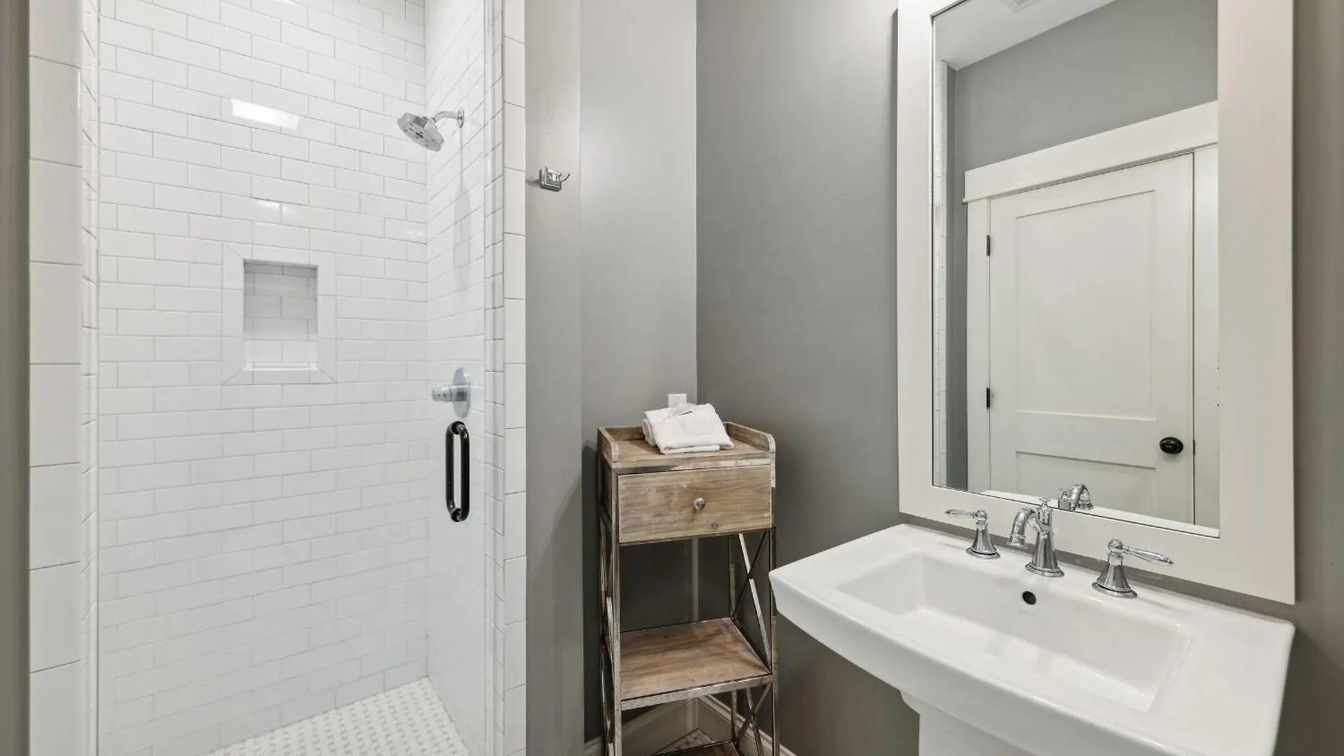 16 East Garrison Place *
