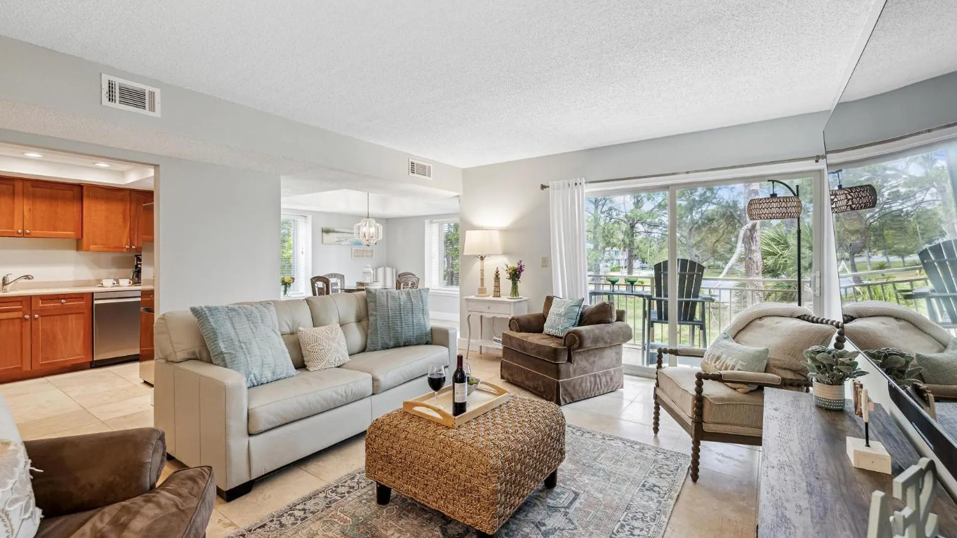 1732 Bluff