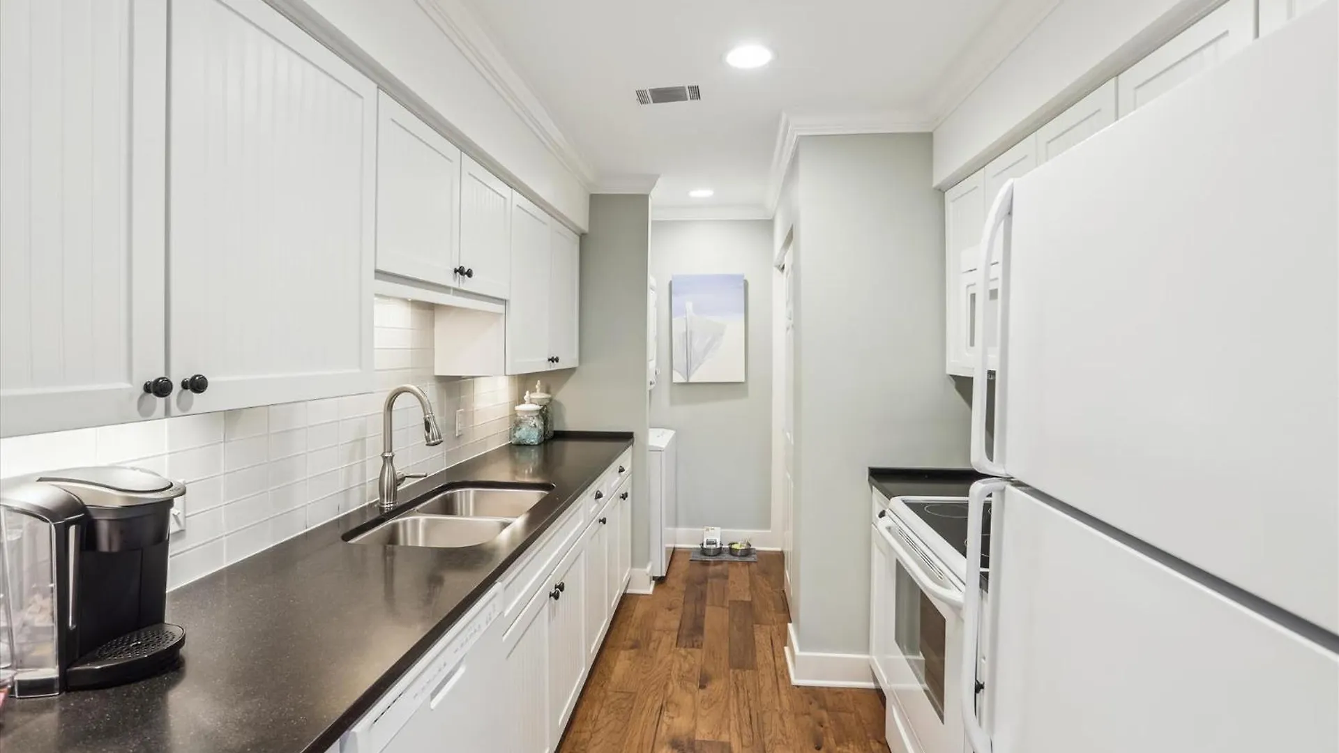 2319 Racquet Club