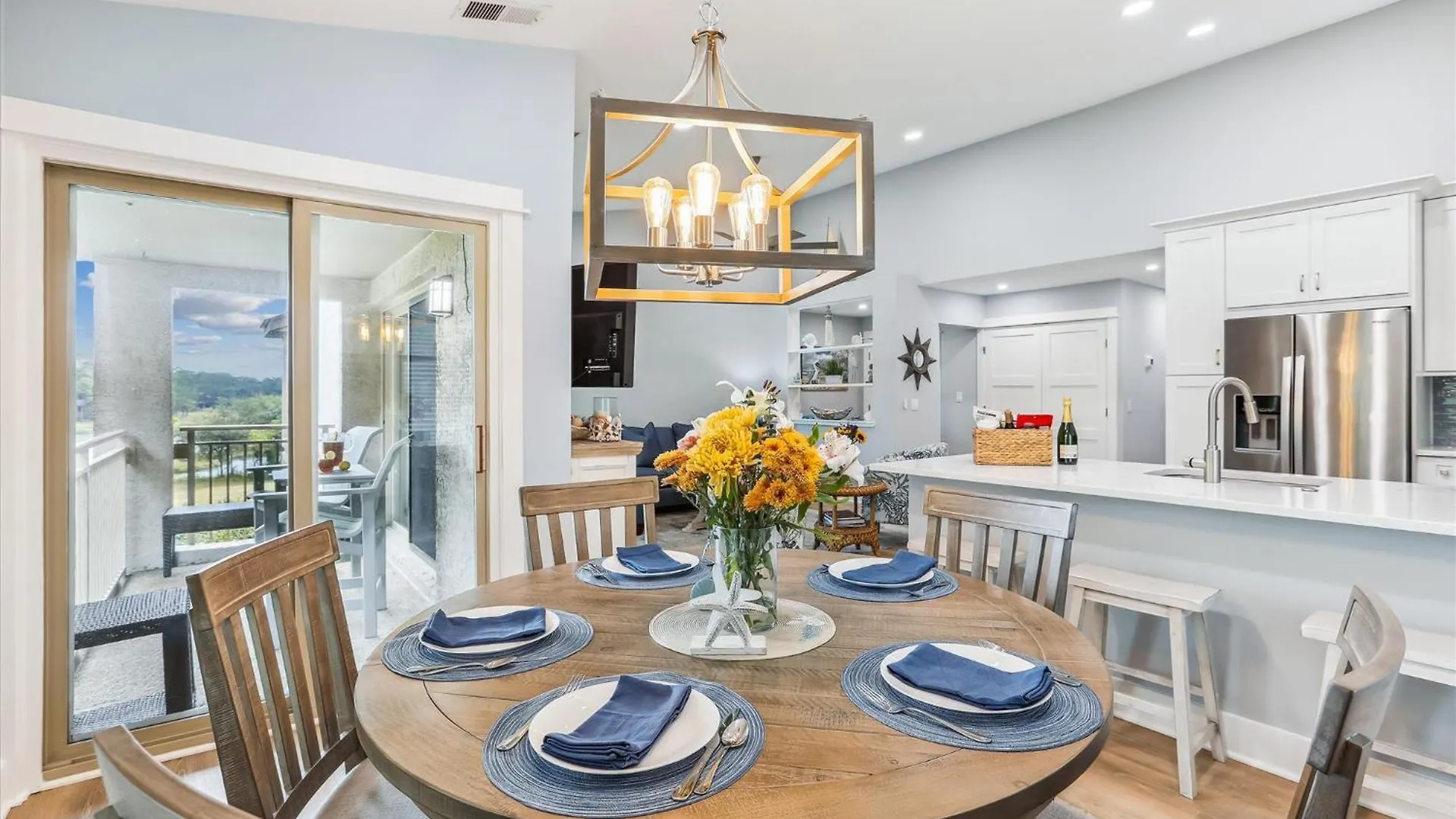 Villa 1740 Bluff