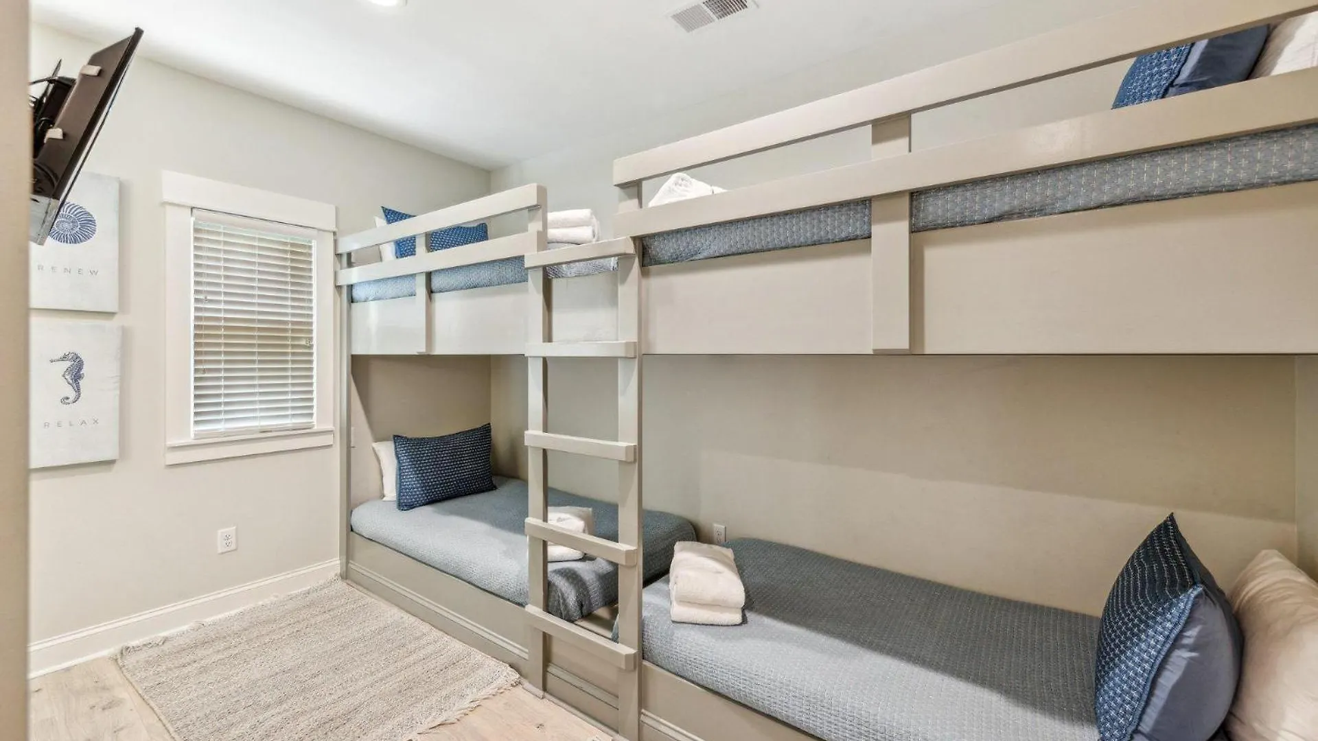16 East Garrison Place * Hilton Head Island
