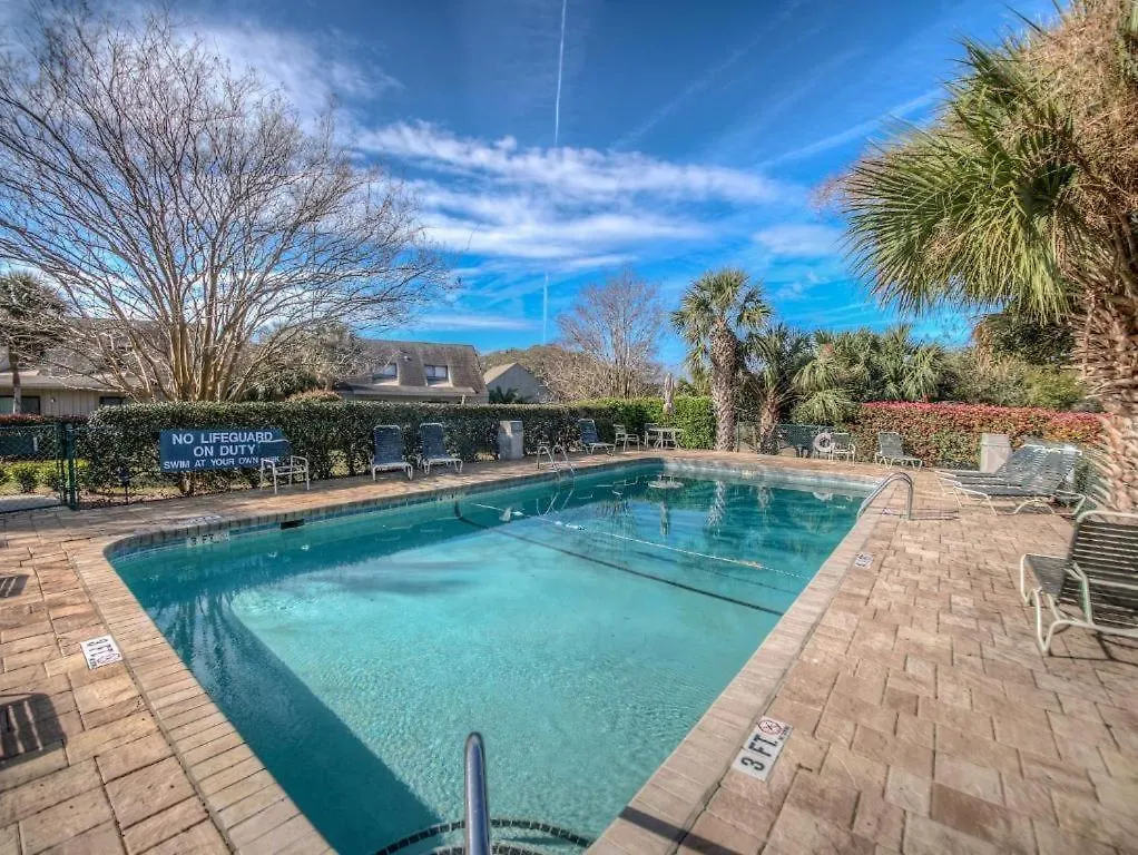 734 Queen's Grant Villa