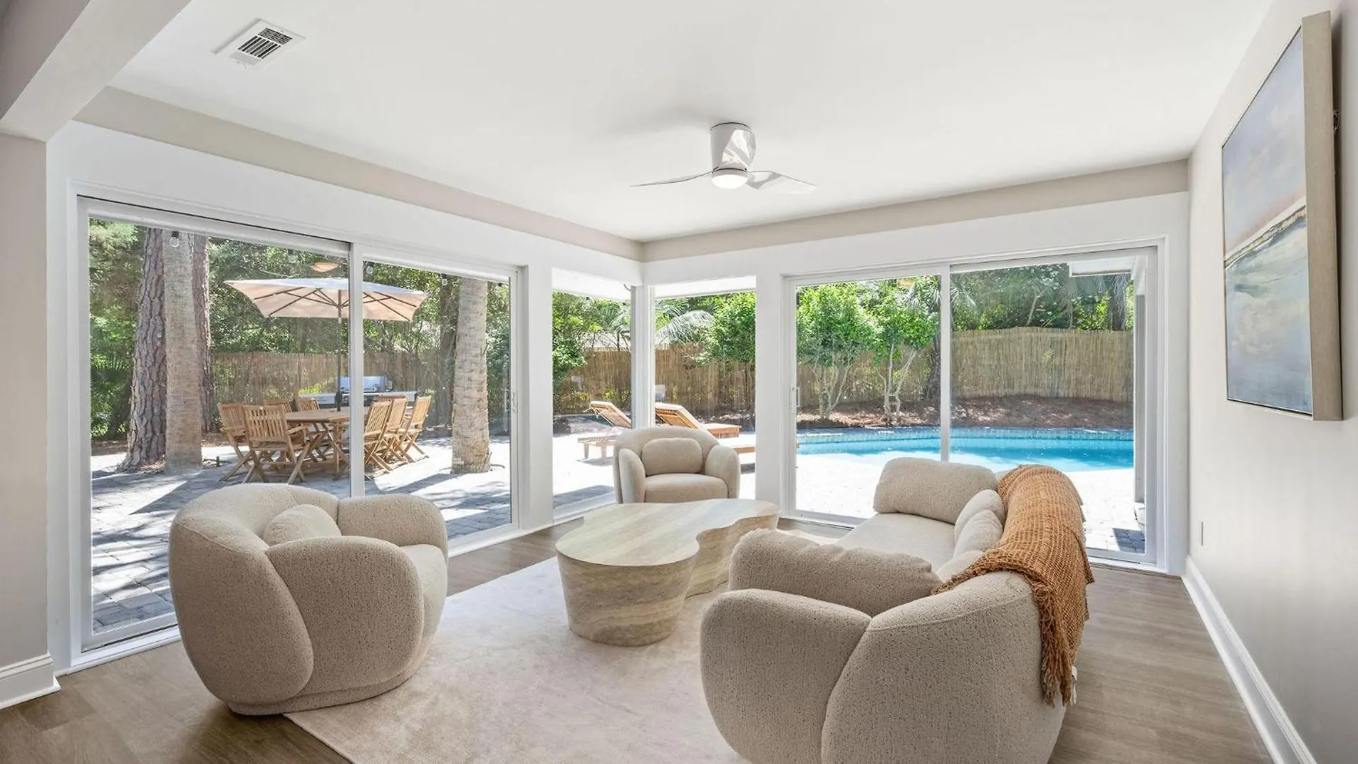 4 Palmetto Place *