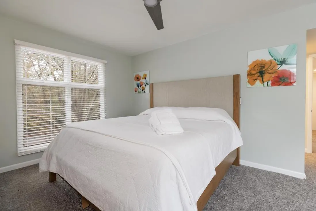 7454 Anchorage Villa