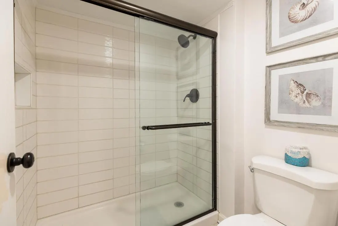 221 Shorewood Villa