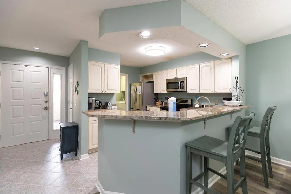 167 Colonnade Club * Hilton Head Island