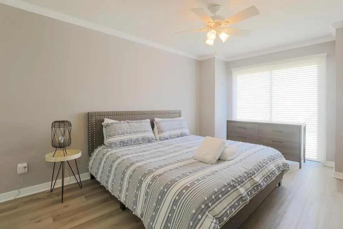 7 Genoa Court *