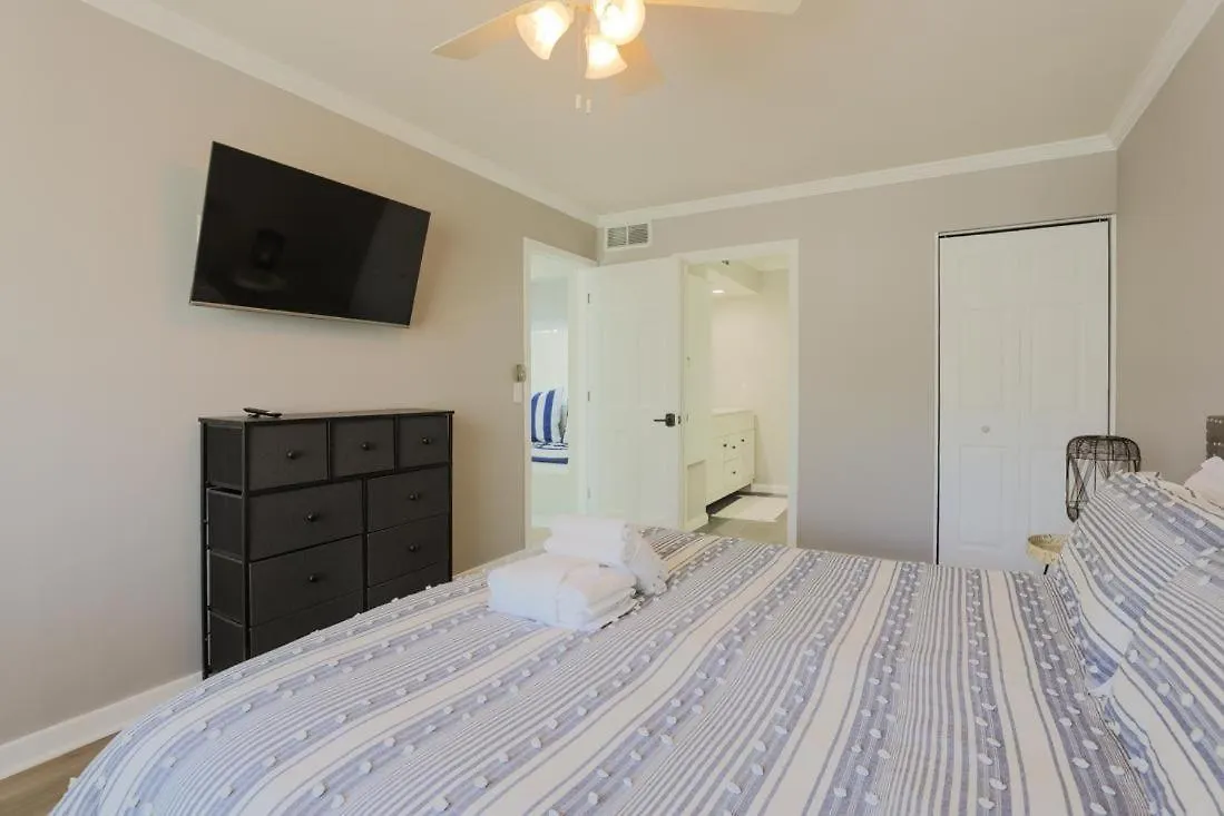 7 Genoa Court Holiday home