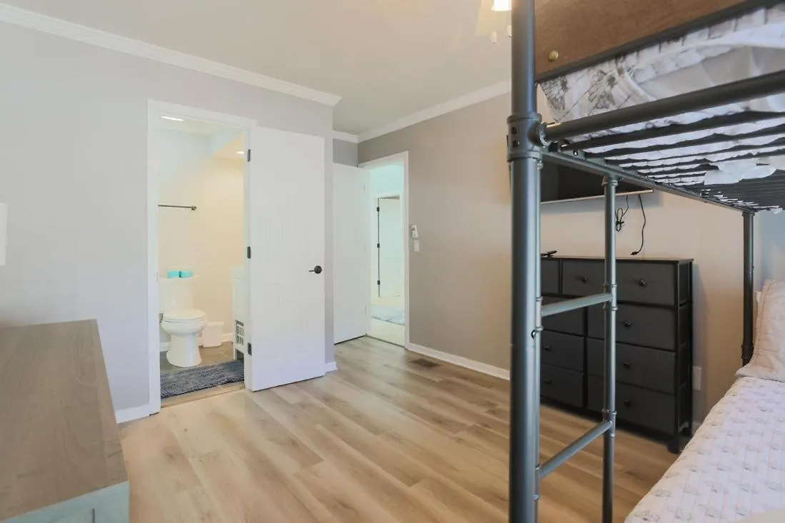 7 Genoa Court