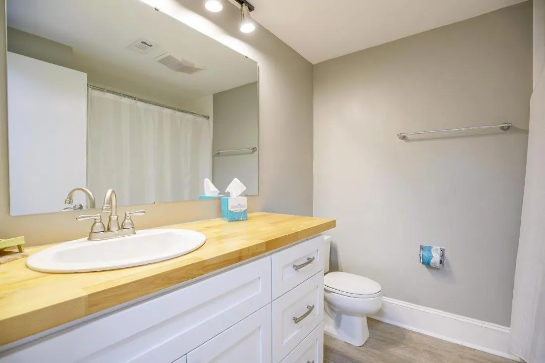 433 Shorewood