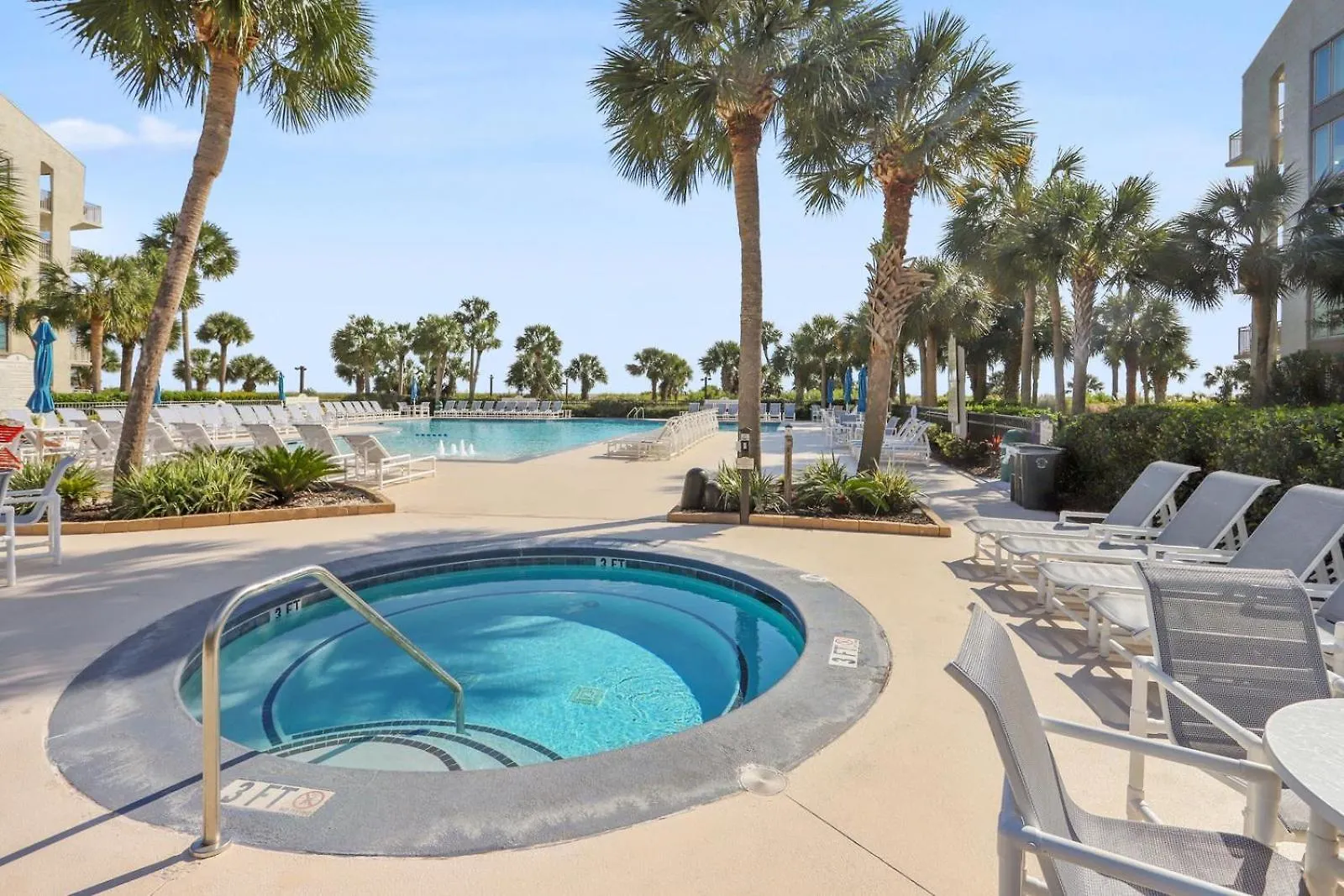 Villa 433 Shorewood *