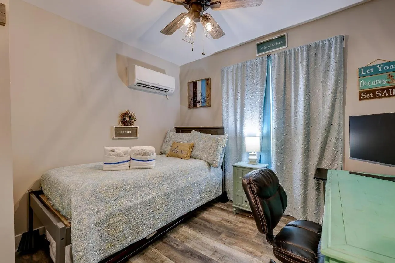 6b Gannet St.