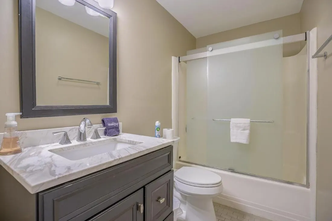 1028 Caravel Court *
