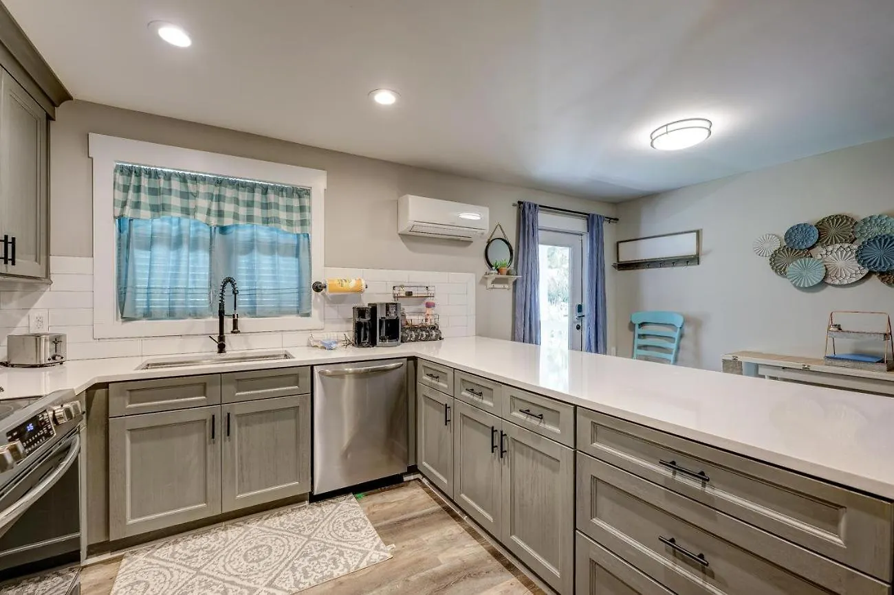 6b Gannet St. Villa