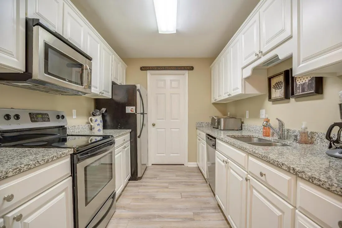 1028 Caravel Court
