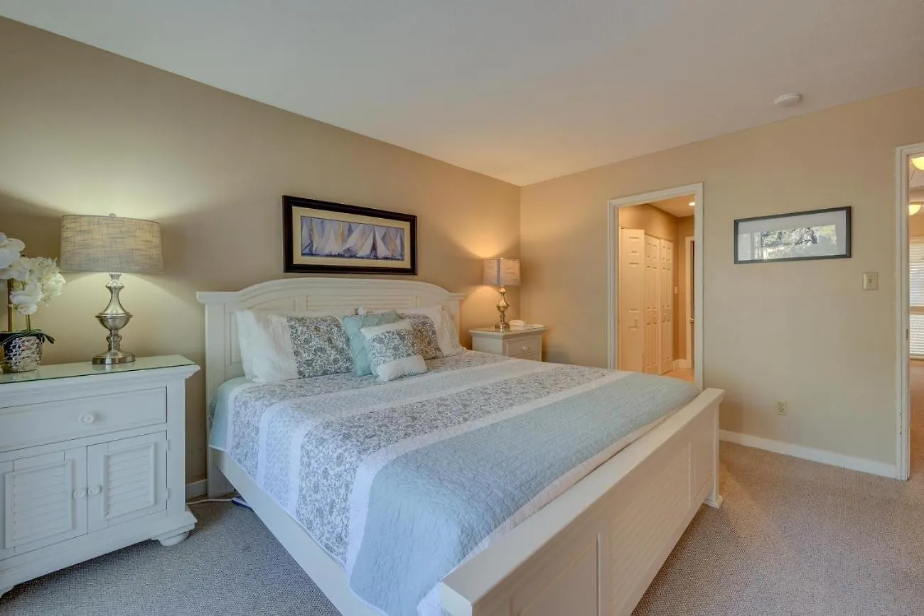 1425 South * Hilton Head Island