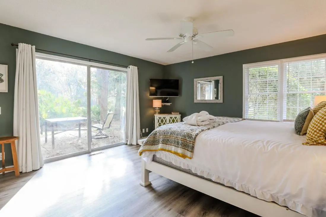 25 Red Maple Holiday home *