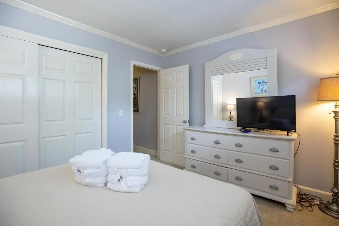 7304 Treetops Villa