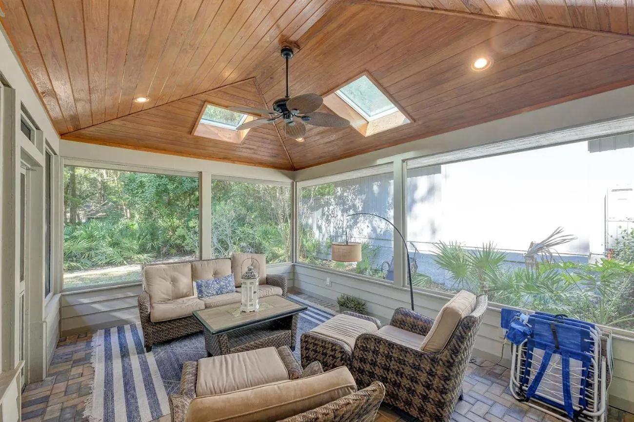 5 Hollyberry Lane *