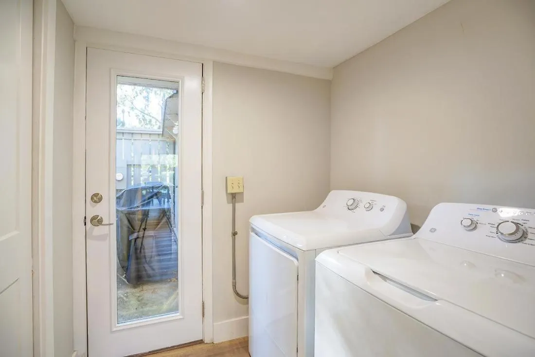 53 Woodbine *