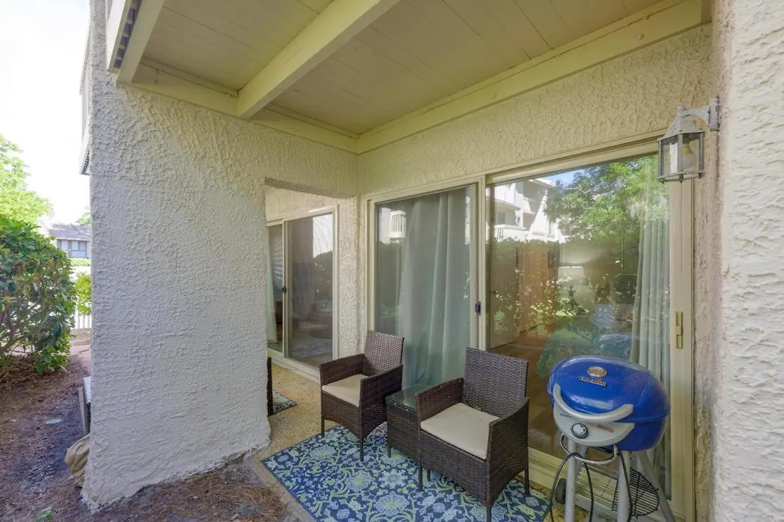 6 Arbor Villa