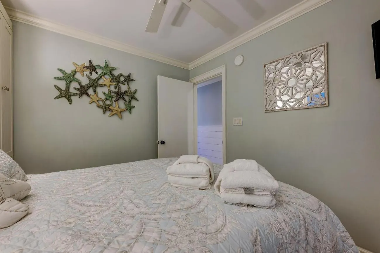 332 Breakers Villa *