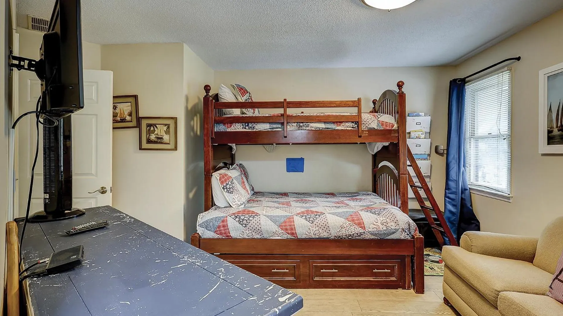 6 Ocean Breeze 3 Bedroom Forest