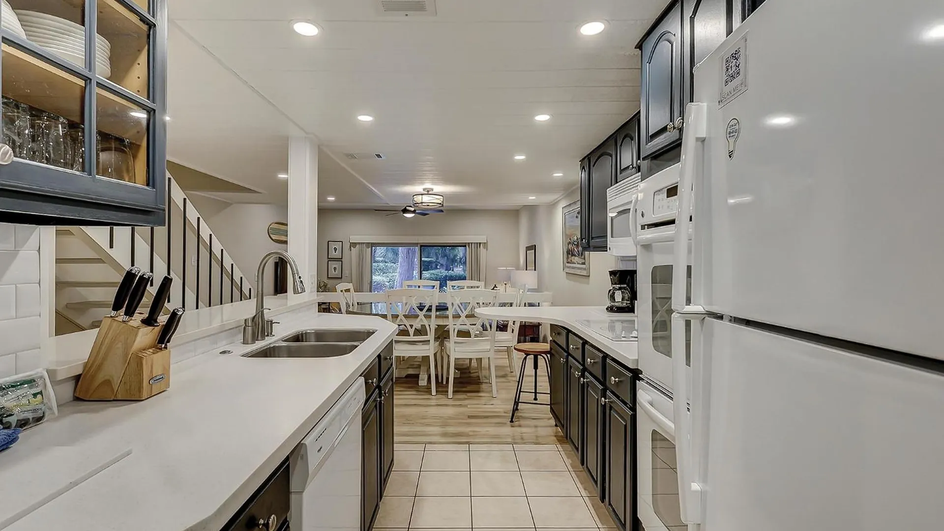 Updated Luxury 3 Bedroom 3 Ba Townhome In Sea Pines Near Harbourtown Sleeps 8 Community Pool Pet Friendly Hilton Head Island