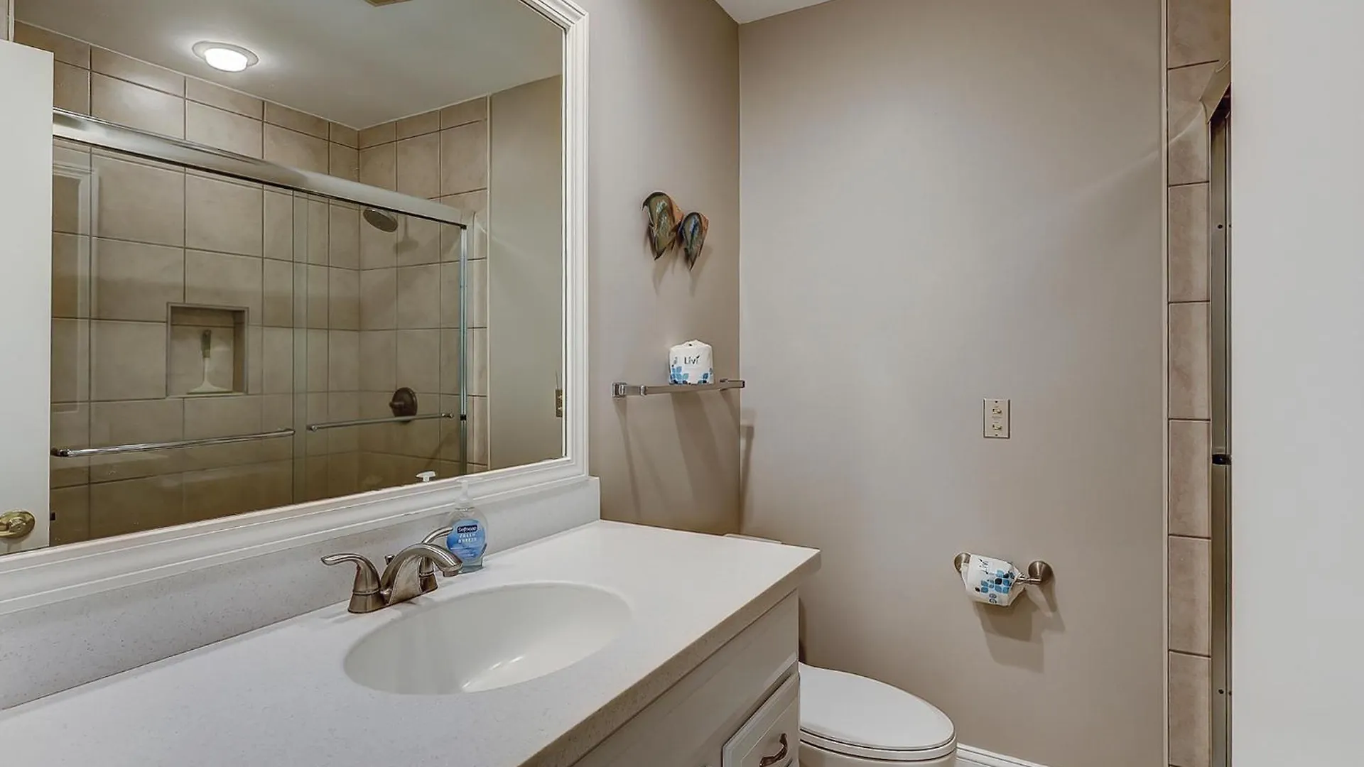 Updated Luxury 3 Bedroom 3 Ba Townhome In Sea Pines Near Harbourtown Sleeps 8 Community Pool Pet Friendly *