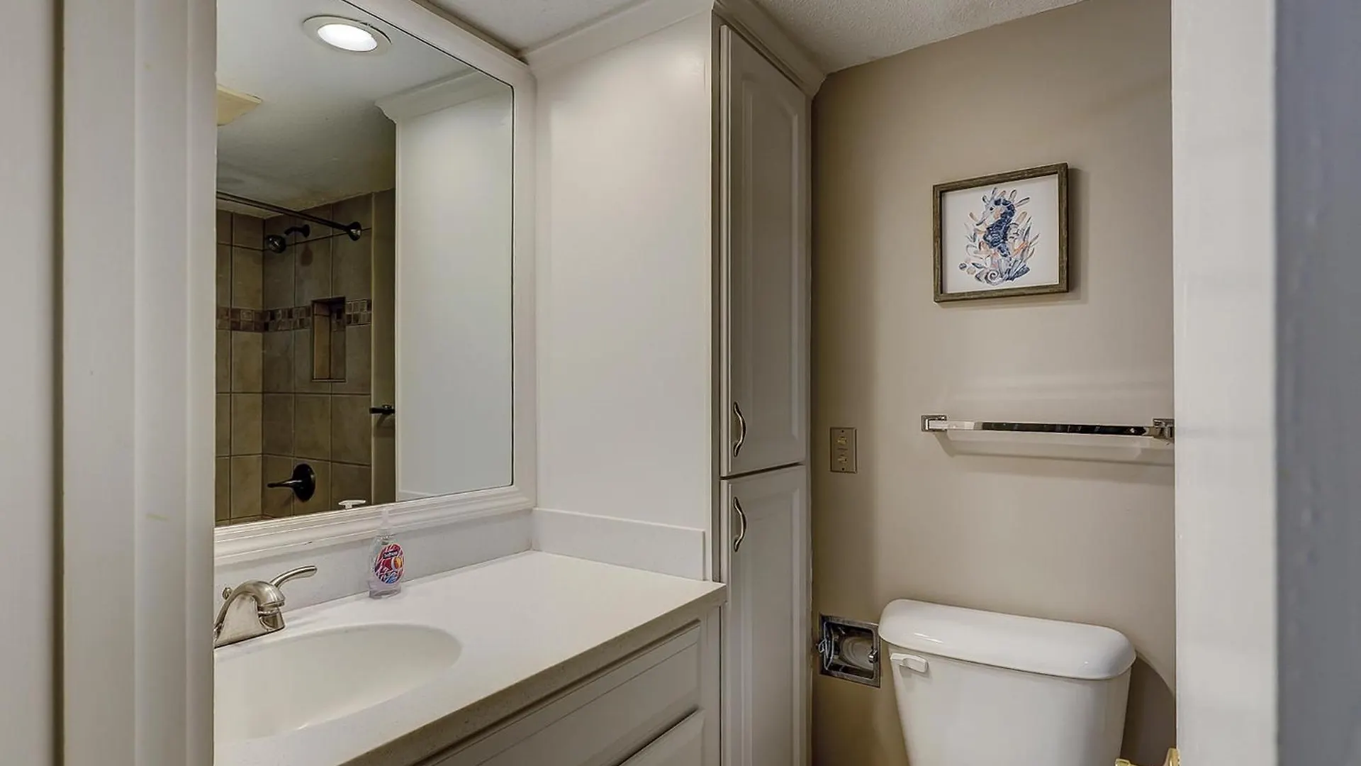 Updated Luxury 3 Bedroom 3 Ba Townhome In Sea Pines Near Harbourtown Sleeps 8 Community Pool Pet Friendly *