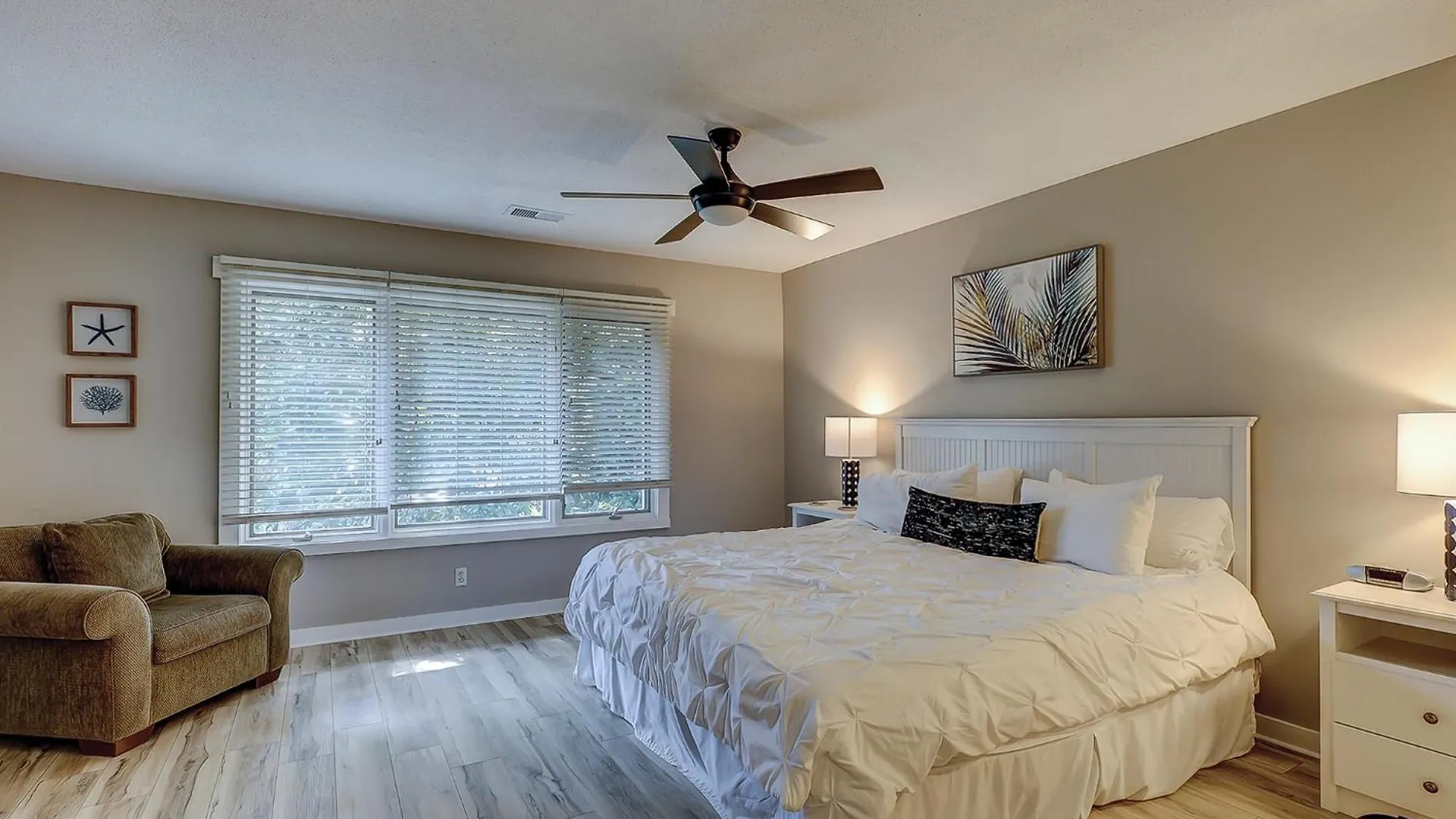 Updated Luxury 3 Bedroom 3 Ba Townhome In Sea Pines Near Harbourtown Sleeps 8 Community Pool Pet Friendly Hilton Head Island