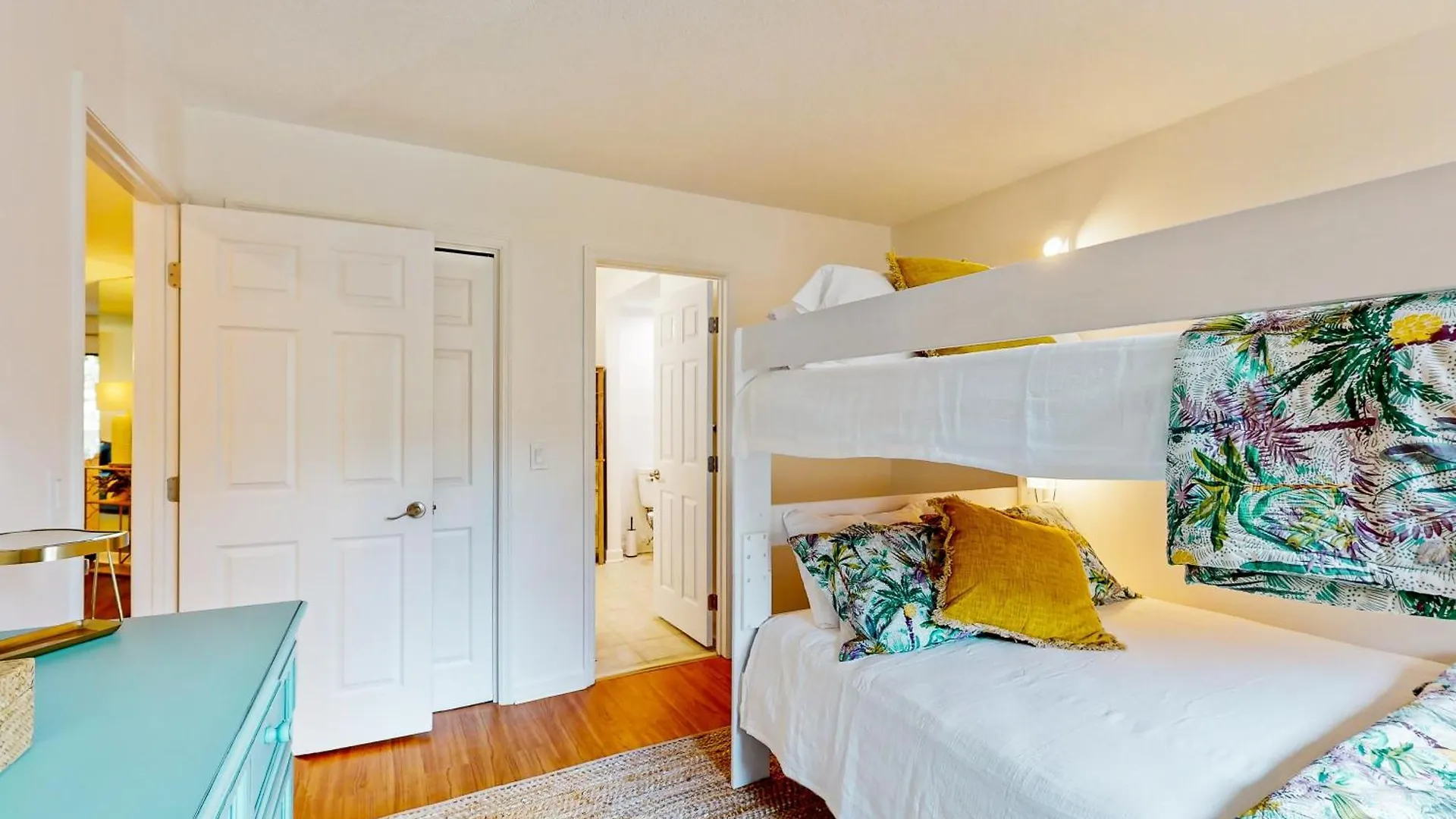 Apartment Colonnade Club 147